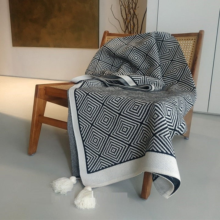 Retro Single Lunch Break Black And White Geometric Knit Blanket - Madee's Boutique Home Decor Madee's Boutique aesthetic blanket aesthetic gift